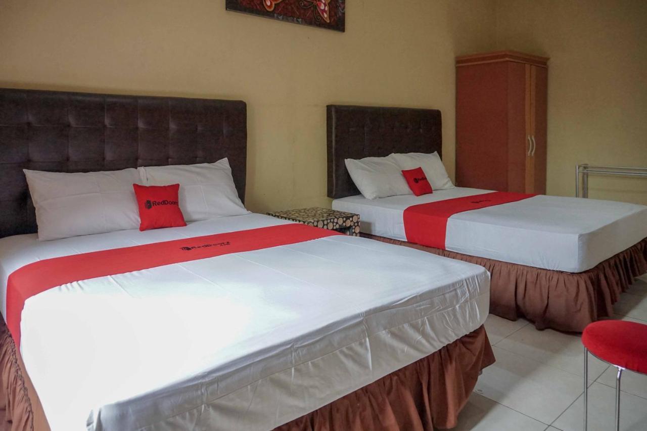 Reddoorz Resort @ Tawangmangu Kültér fotó